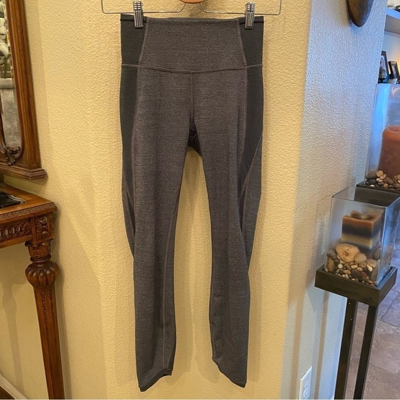 LULULEMON Women Gray Athletic Leggings Size 4 - Picture 1 of 8